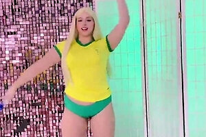 Amateur Blonde Teen Plays Solo with Toy Webcam Porn