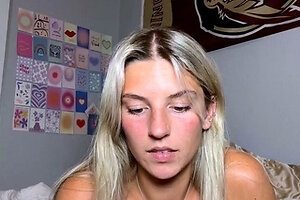 Amateur Blonde Teen Plays Solo with Toy Webcam Porn
