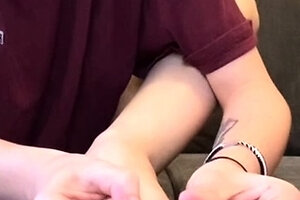 Two incredible Latin babes in foot fetish action