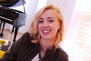 Smoking hot blonde is ready to do porn