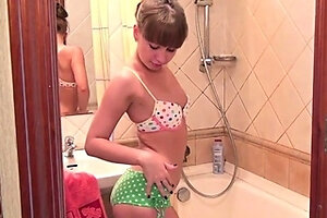 Young Carrie Shower Naked