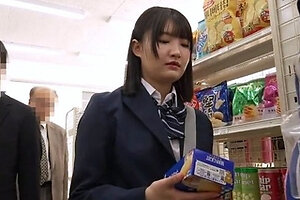 Great Amateur Video Of Teen fingering her hairy pussy