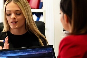 Lola Deluca Horny Teen