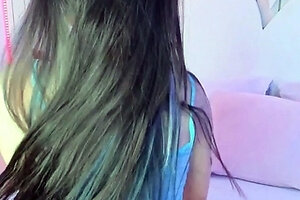 Naughty Cutie Spreads and Fingers Her Perfect Ass