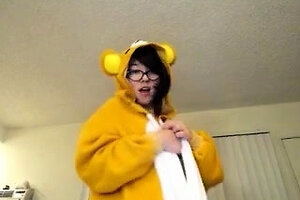 Cute Asian Chubby Teen Wild Dildo Masturbation