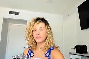 Beautiful Fit Camgirl