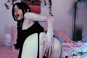 Elle Marz - anal fingering and pussy play