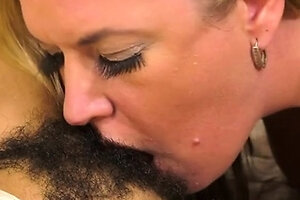 Hot Teen gets her Hairy pussy licked
