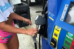 Sexy brunette teen outdoor masturbation