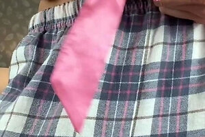 Big boob brunette masturbates on webcam