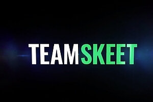 Stepdaughter Fight For A Creampie