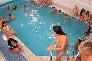 The biggest underwater fucking orgy