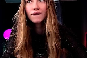 CLOSE UP OF TEENS PARADISE